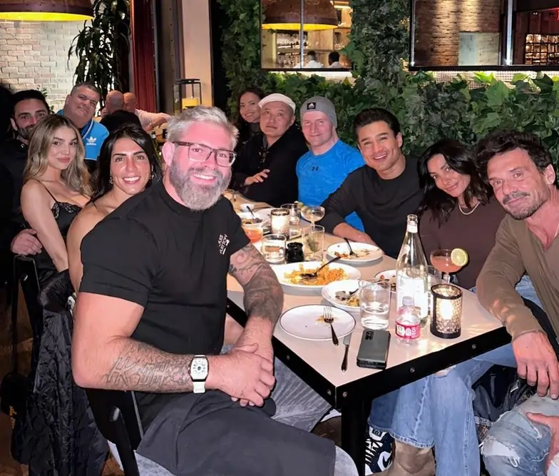 Mario Lopez having dinner with Gordon Ryan, John Danaher and other celebrities